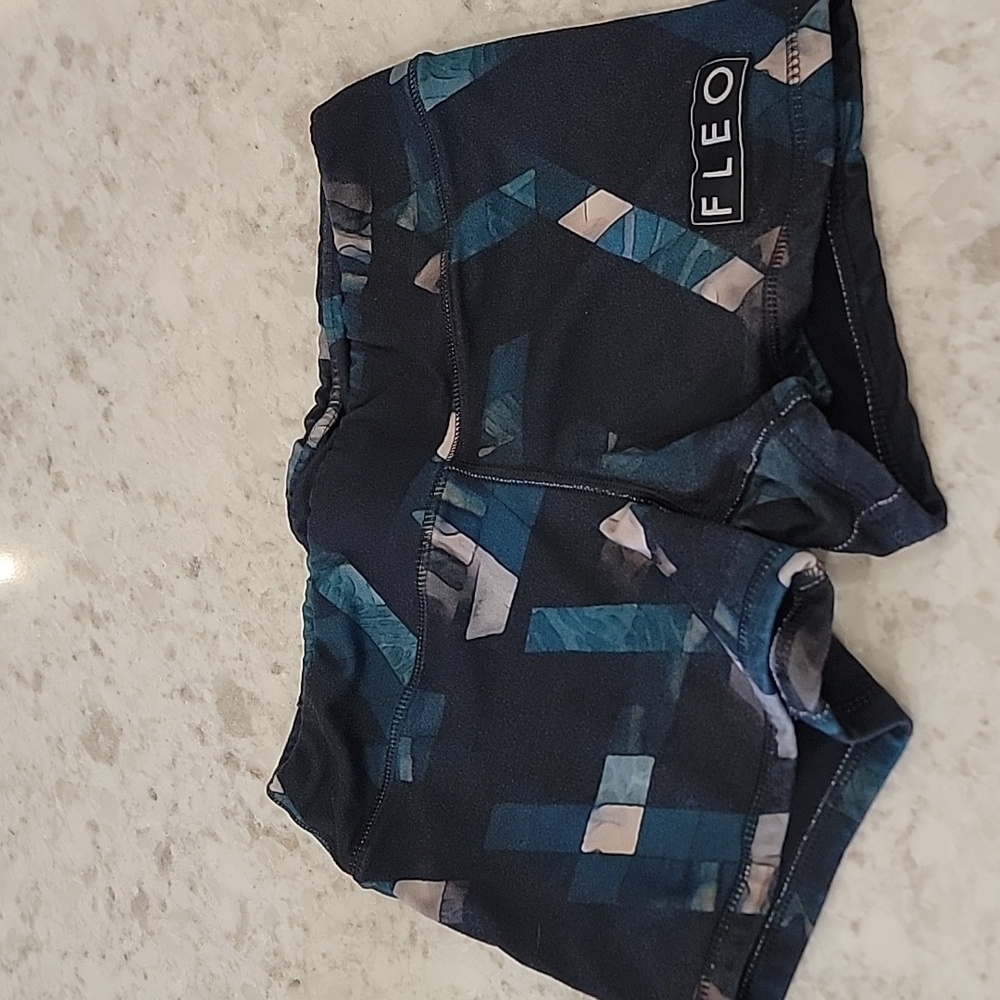 Fleo Dark Geo 3.25